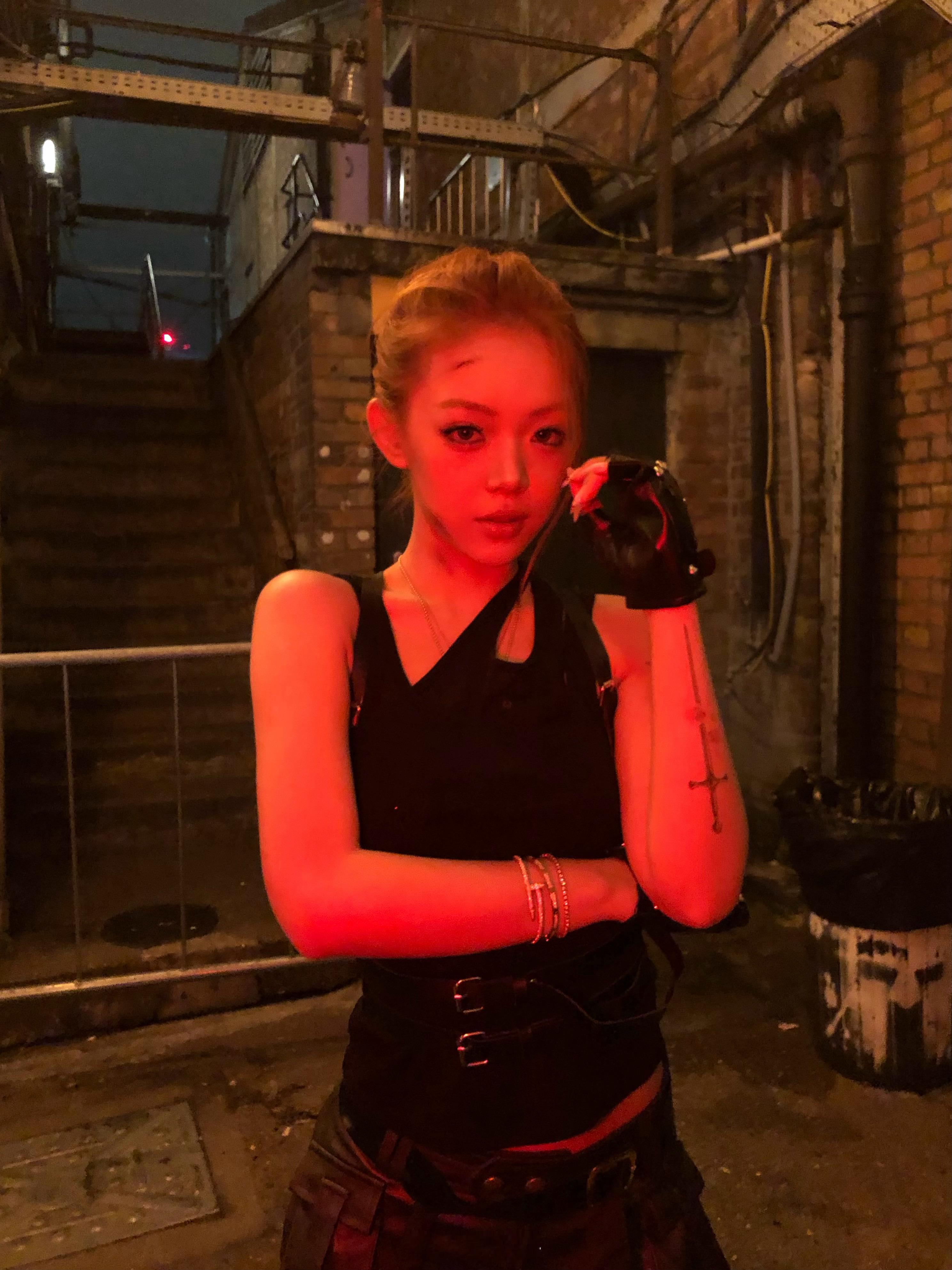 跟悲伤结了账 ​​​