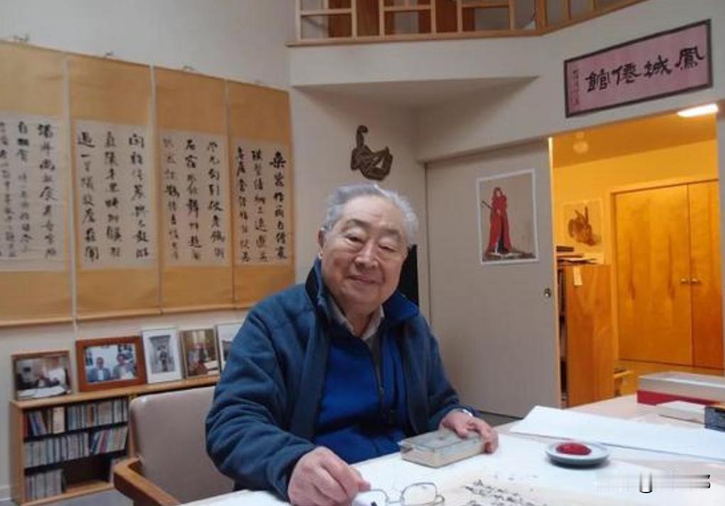 2018年，晚清帝师翁同龢五世孙、百岁收藏家翁万戈，在自己百岁诞辰之际，做出了一