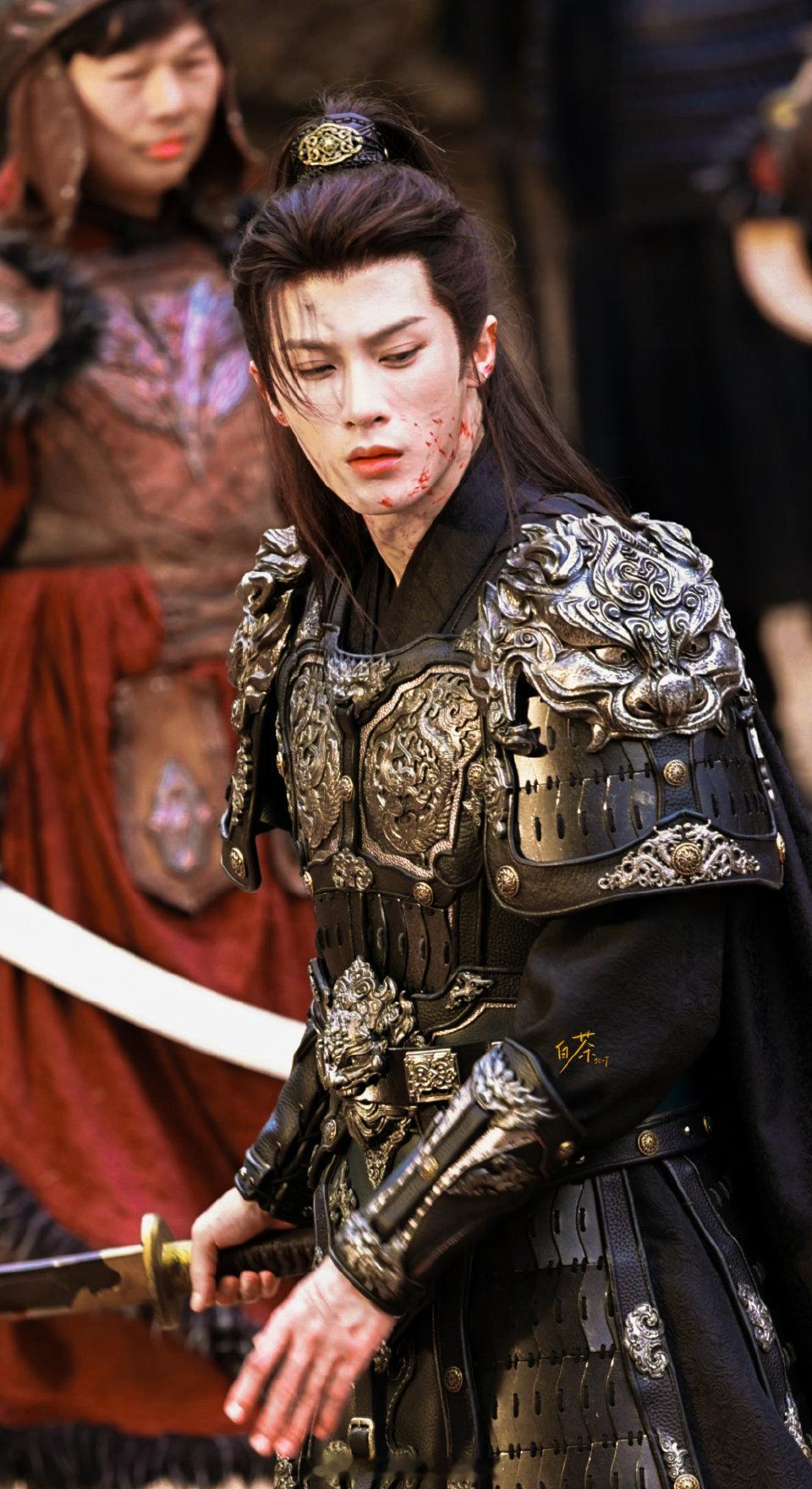 谢却山：把他们都鲨咯檀健次这透屏而来的杀气不像演的