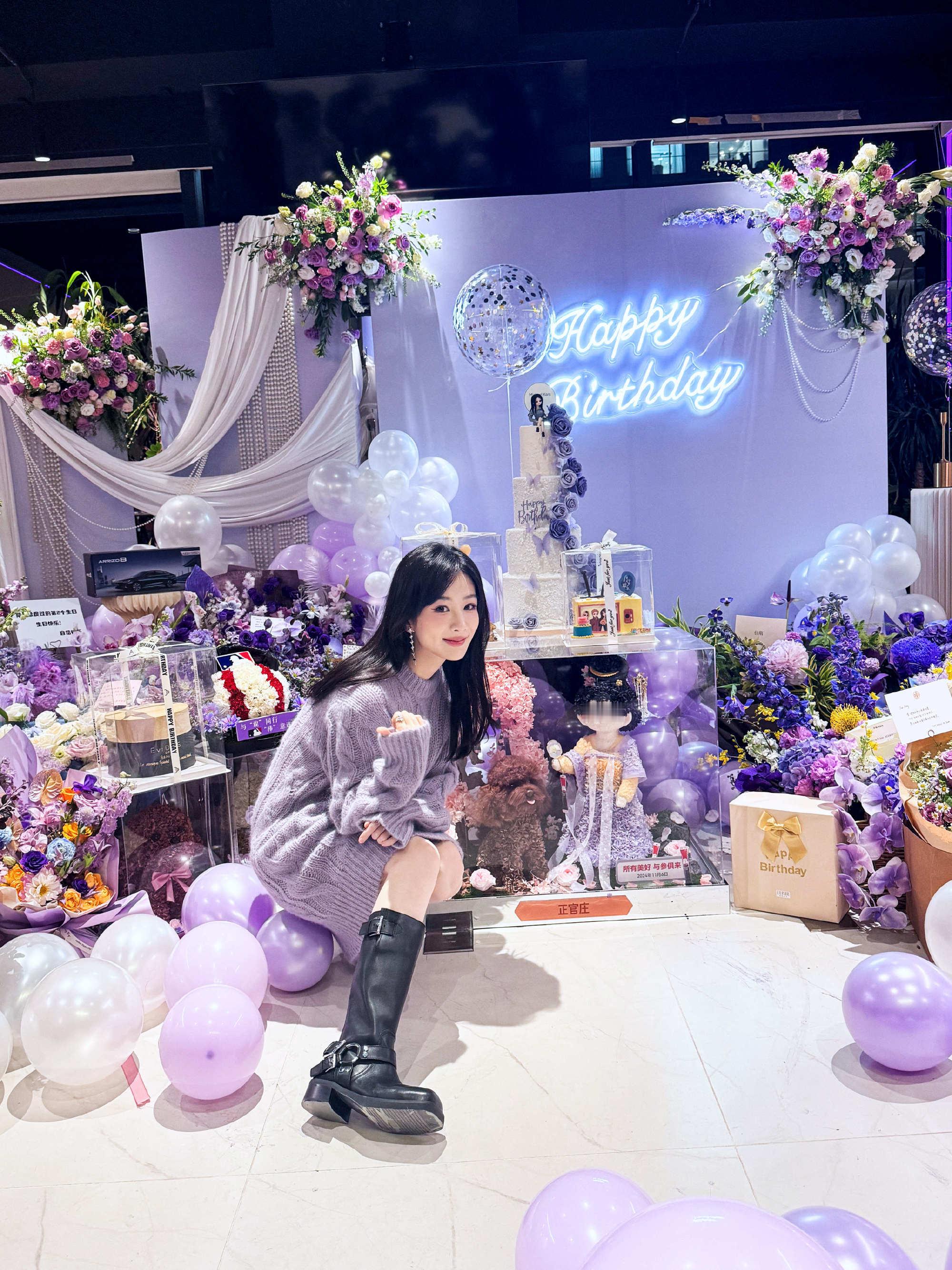 #杨紫生日现场随拍##杨紫生日现场look#杨紫生日现场随拍来啦，紫色系look
