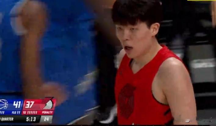 杨翰森仅用5分钟就填满数据栏！4分2板2助攻！投篮1中1，罚球2中2,1抢断，1