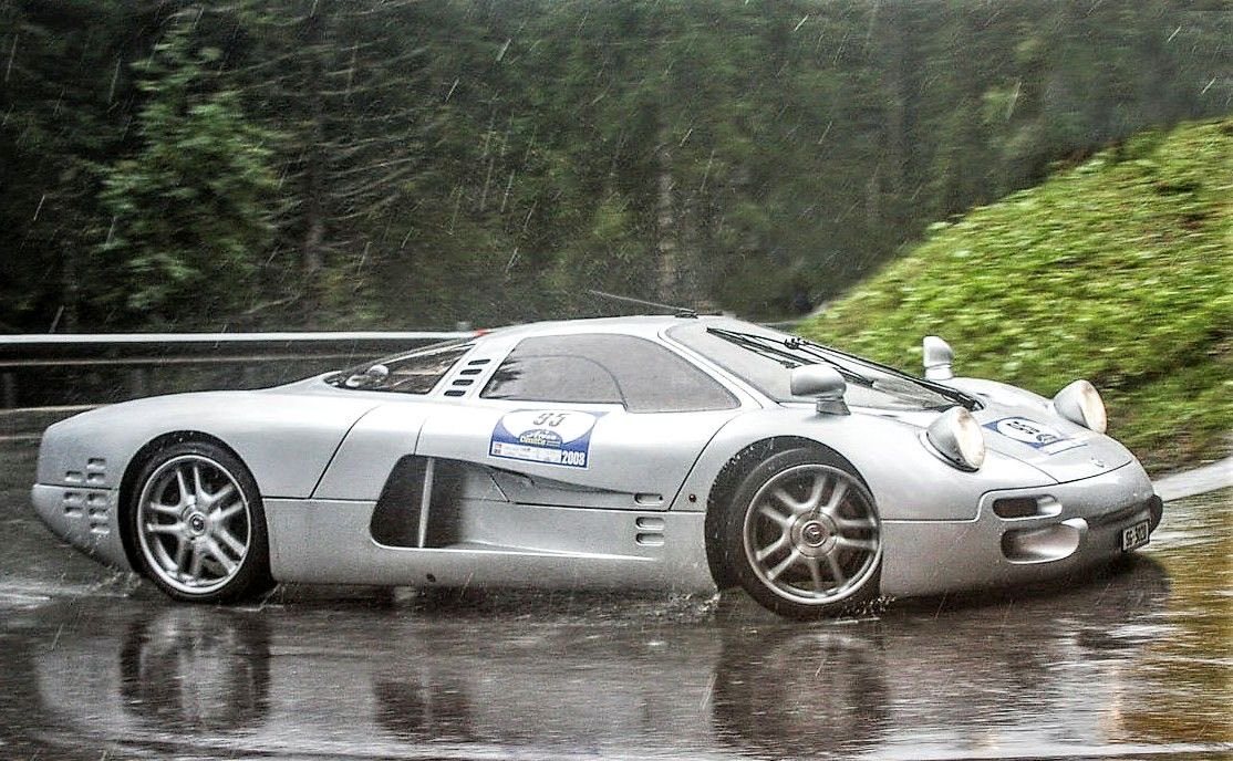 Isdera Commendatore 112i ​​​