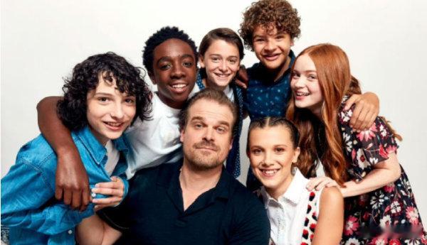 据外媒，演员诺亚·许纳普（威尔扮演者）受访时回忆《怪奇物语》拍摄最后一天：“那天