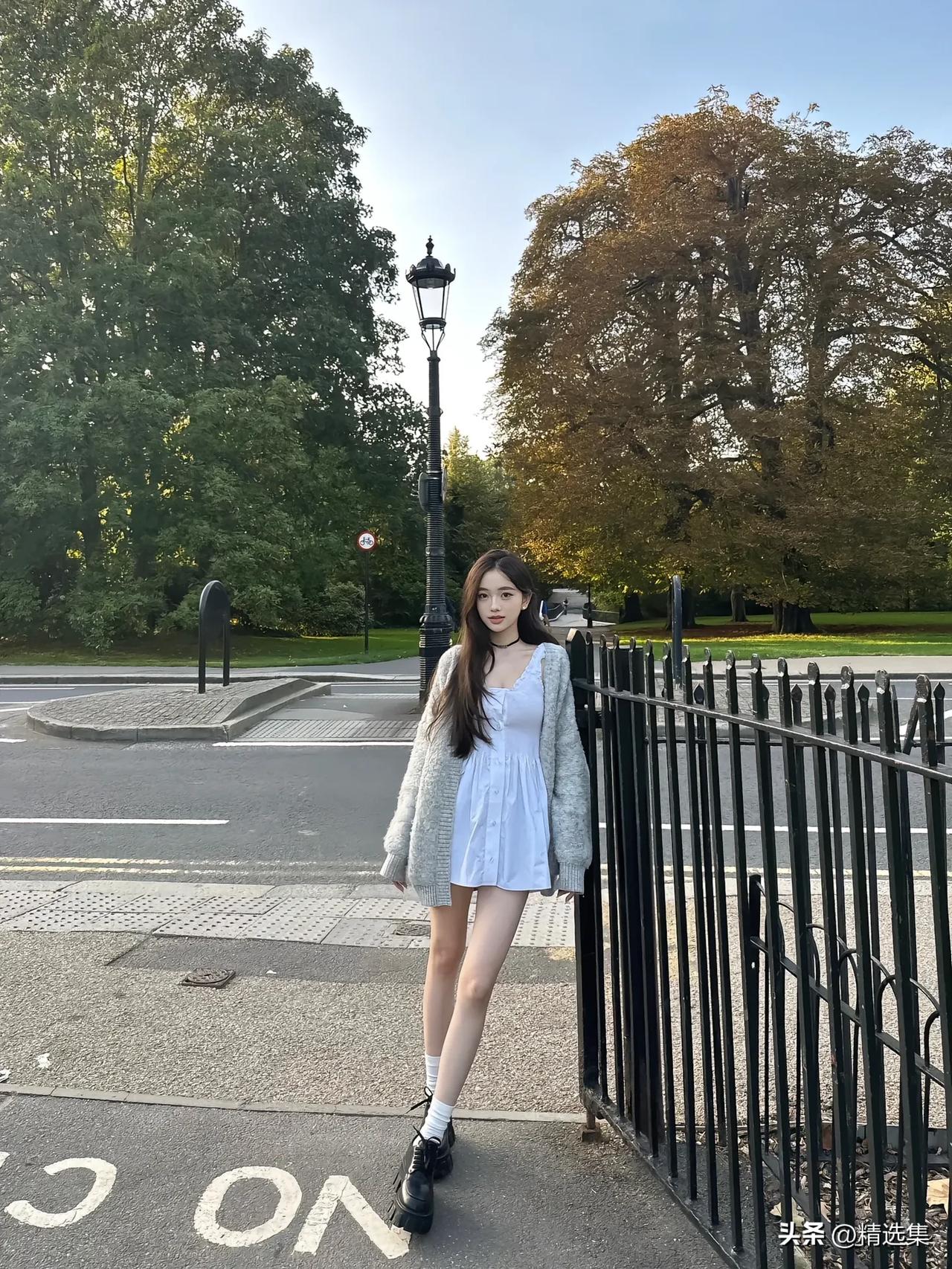 分享美女的美丽瞬间简洁时尚的穿搭。