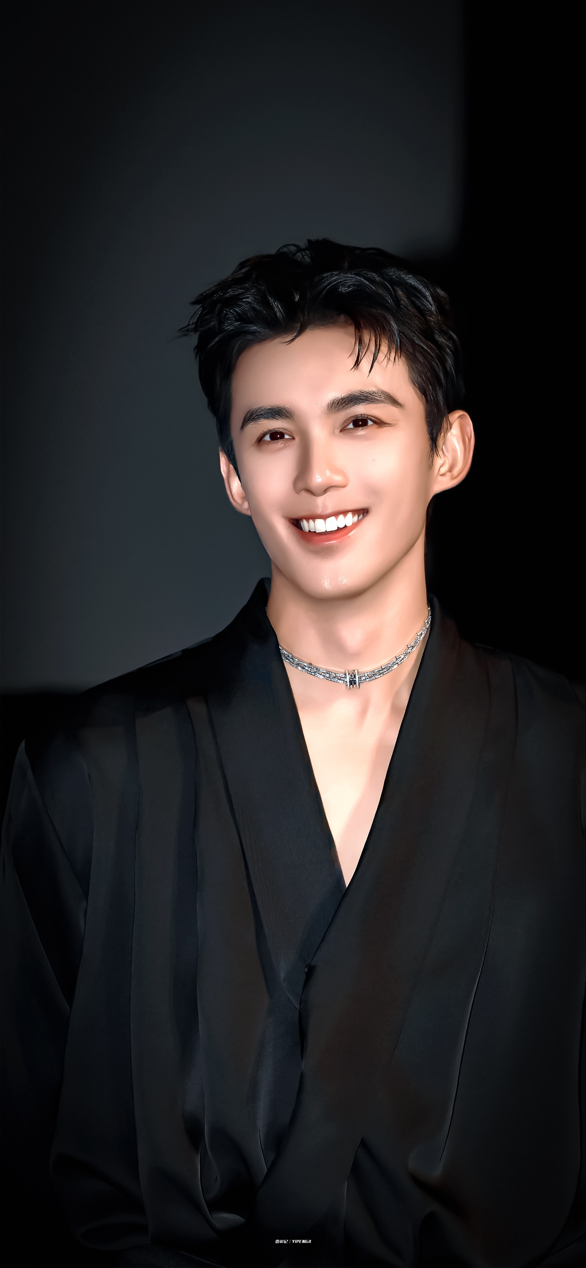 吴磊 · 𝙇𝙀𝙊 