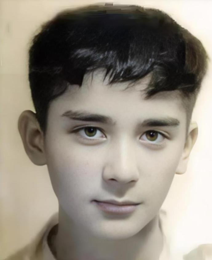 1955年，近乎满分的高考成绩，却被清华北大拒之门外，无奈下，王德民进入石油大学