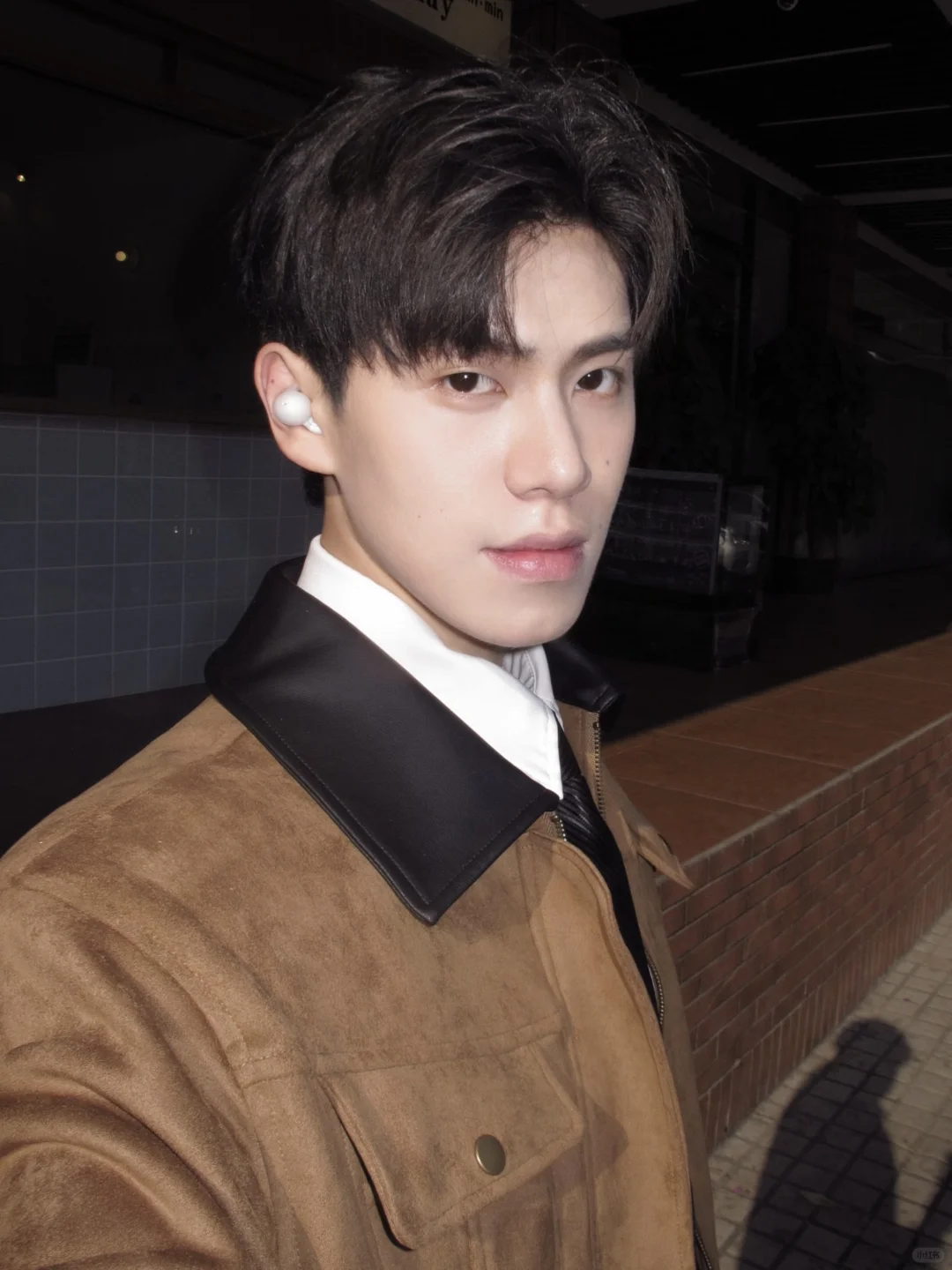 我觉得有点小帅