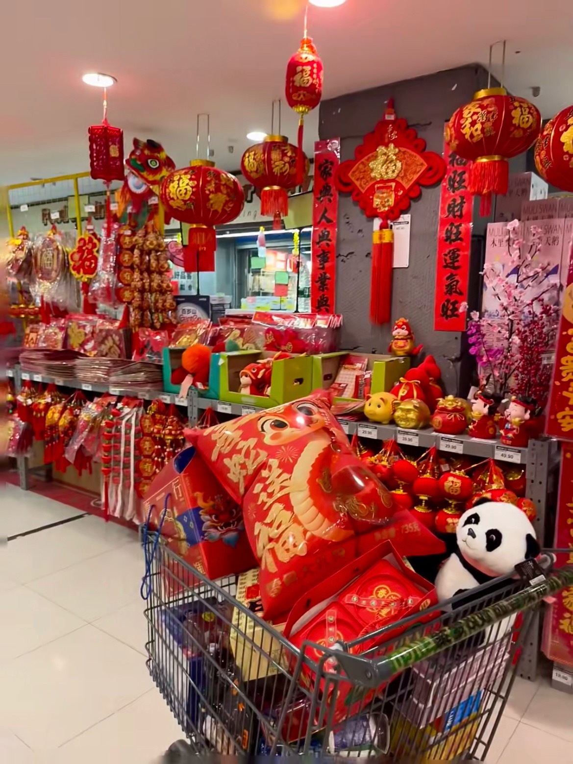 来抖音商城买每代人都爱的年货 家人们，新年快到了，翻新了家里，怎么能够不给咱的老