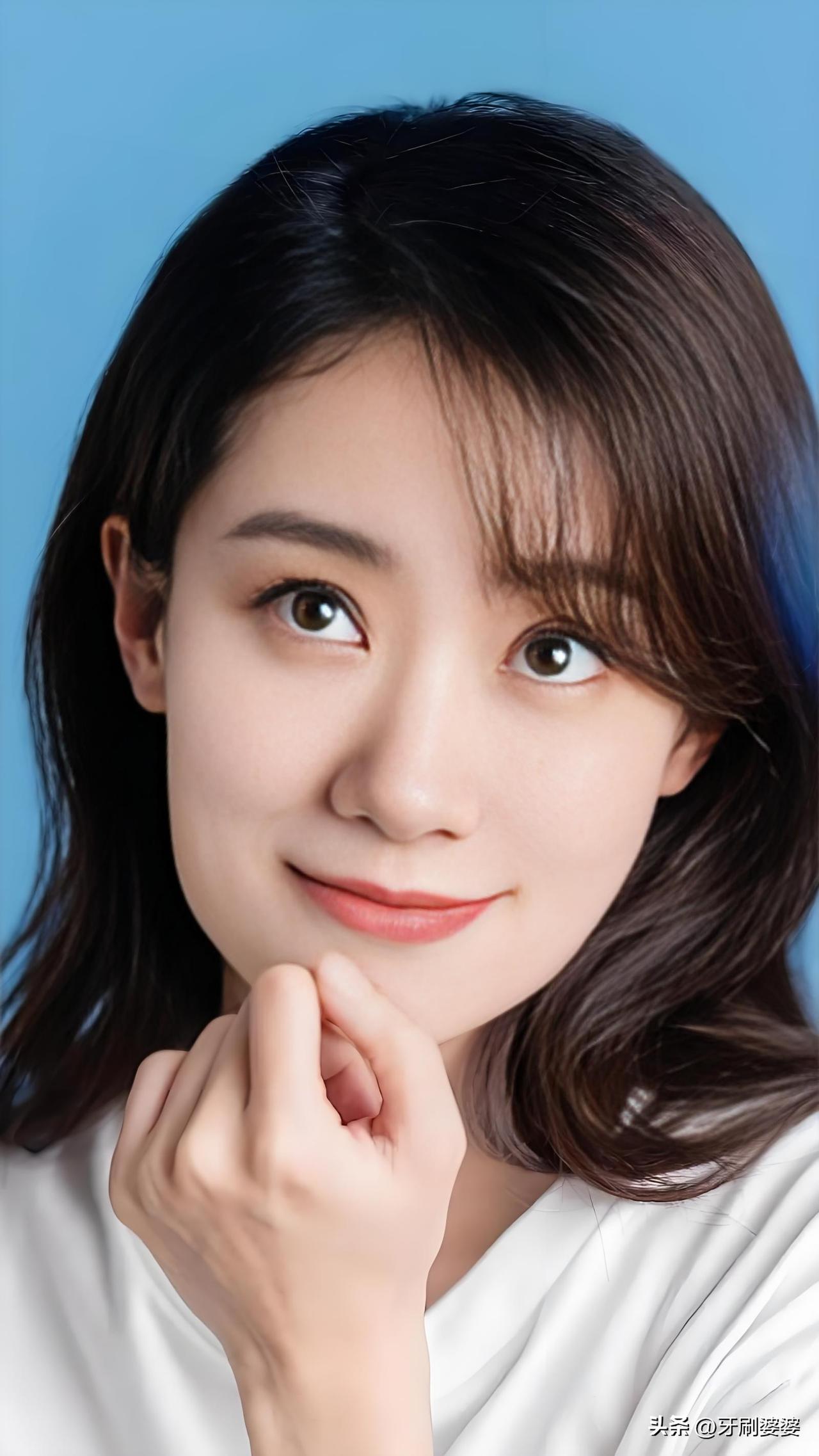 张小斐成首个百亿85后女演员，票房110亿太能打
 
现在圈内都传开了，张小斐直