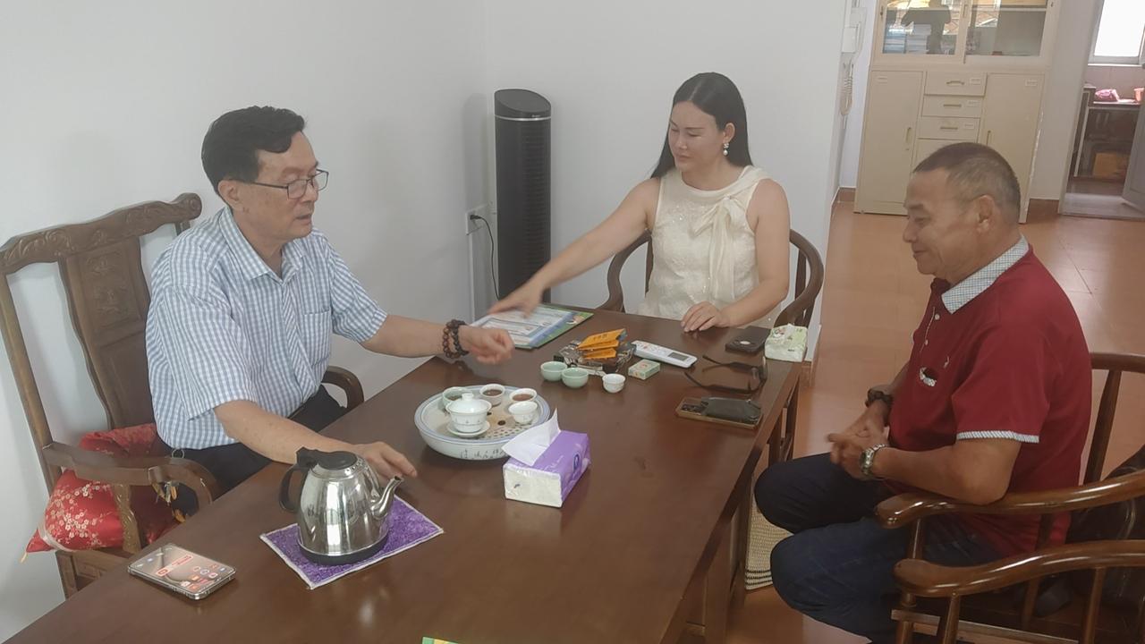 【潮汕评论】陈惠群的教育初心
在汕头，东海一览快速记忆培训中心主任陈惠群先生是各