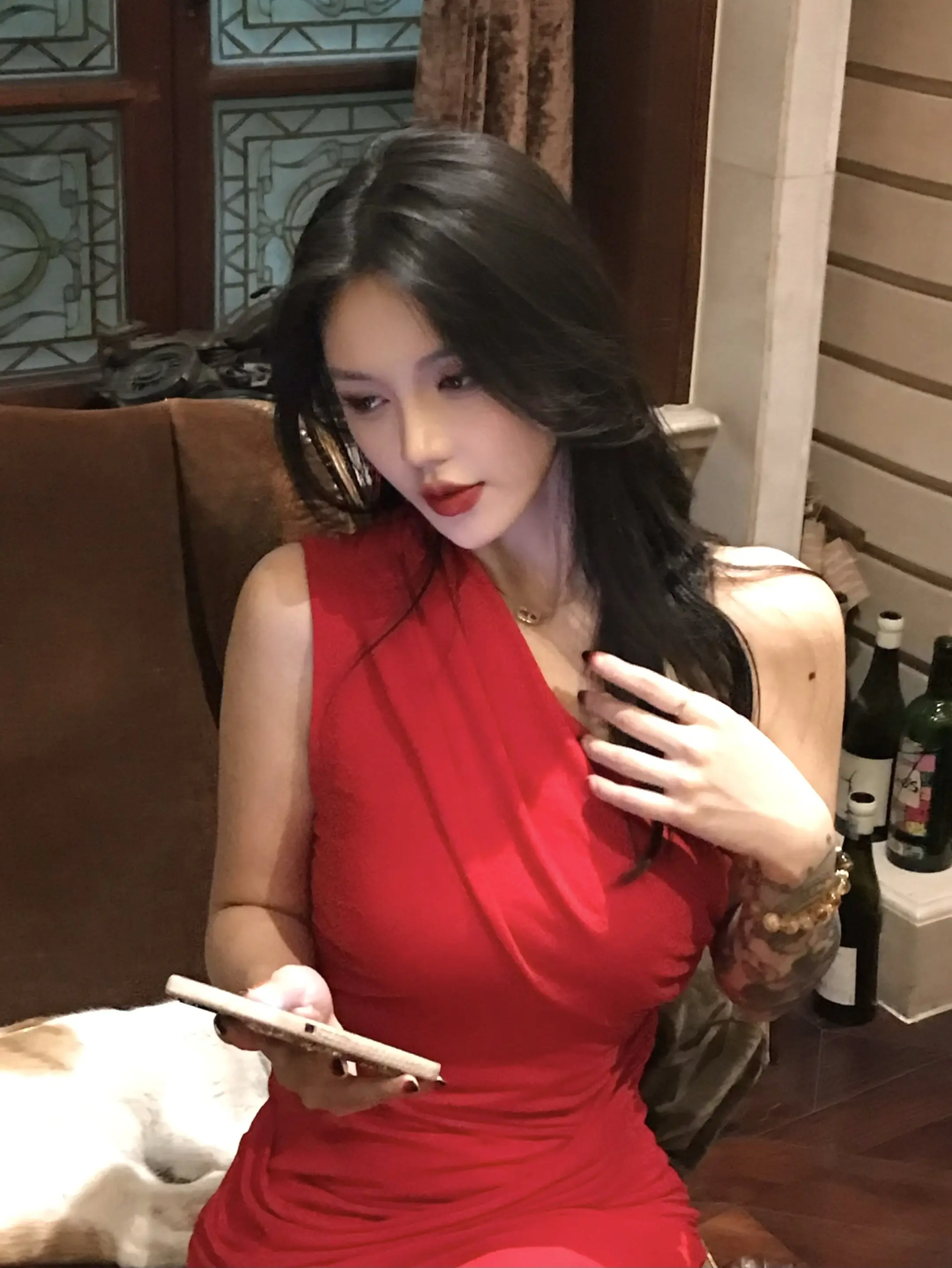 在这情天恨海里 哪里是我们的天上人间。
