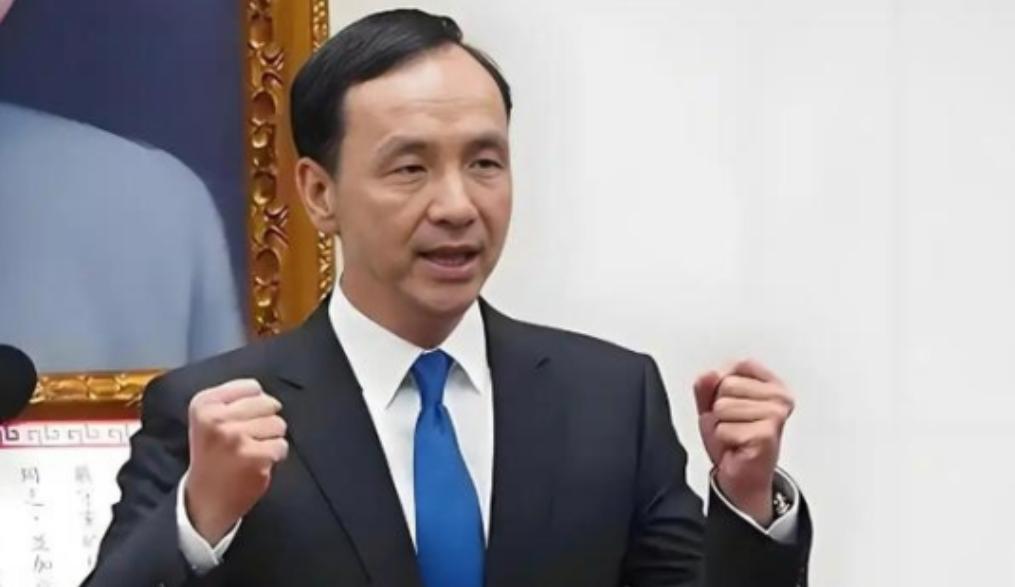 中国大陆要清醒了，台湾只要有马英九，朱立伦，郑丽文，想实现和平统一，有点难，这三