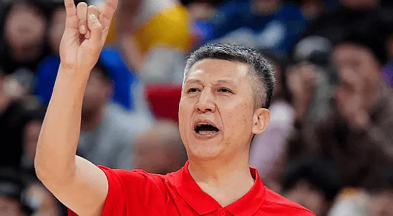 郭士强也坑了国足？

今晚中国男篮以14分之差再败韩国队，惨遭对手双杀，遭遇男篮