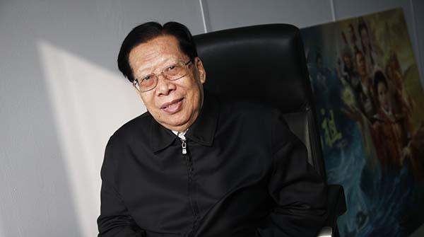 1993年，时任中央电视台台长的杨伟光，在没有上报的情况下，在《新闻联播》之后插