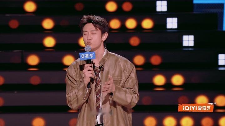 王天辰曝艺人的素颜是素颜妆今夜喜友秀 王天辰太实诚了，经纪人都劝他化个妆，他偏不