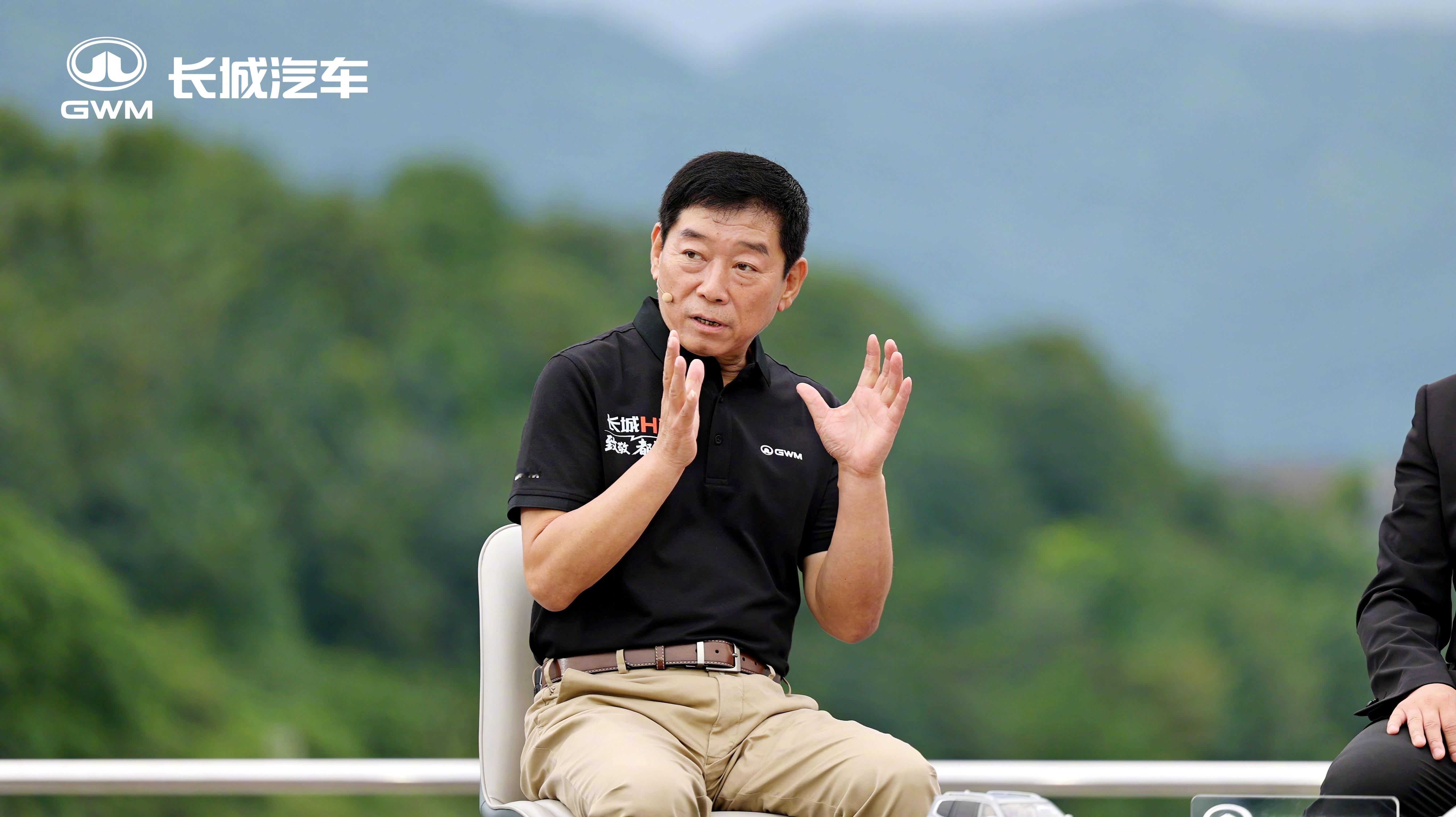 长城包下都江堰两千三百年前，都江堰以“因势利导、顺势而为”的治水智慧，成就了泽被