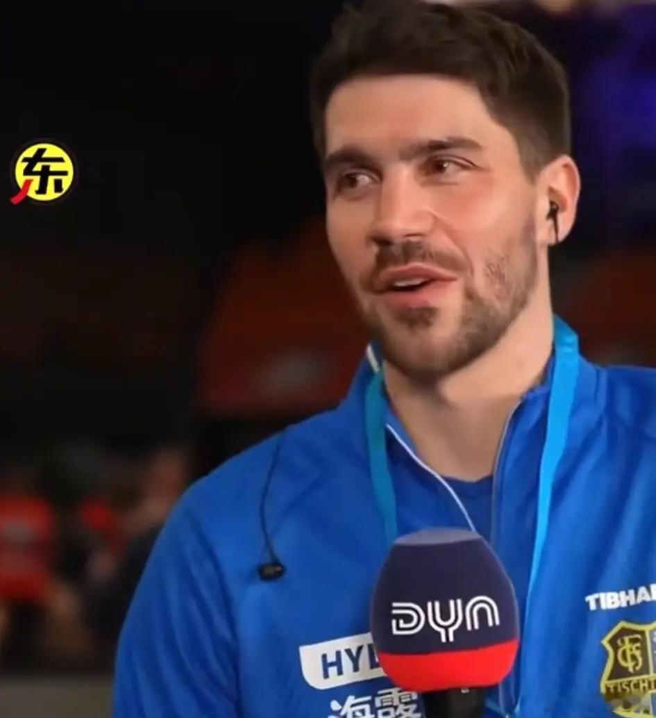 身为队长的弗朗西斯卡太真诚了。他说樊振东目前已经适当欧洲那边的节奏，为什么樊振东