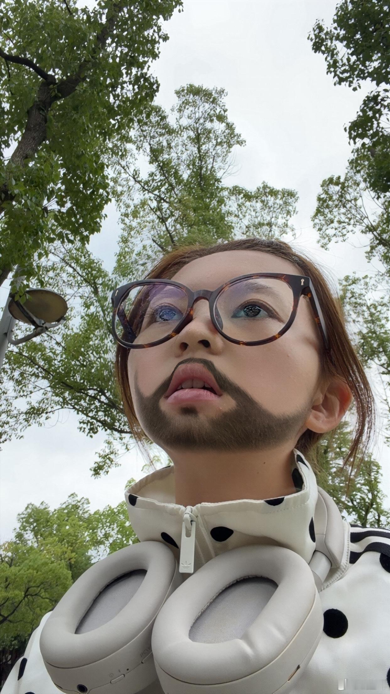 我想哭我哭不出来！ 