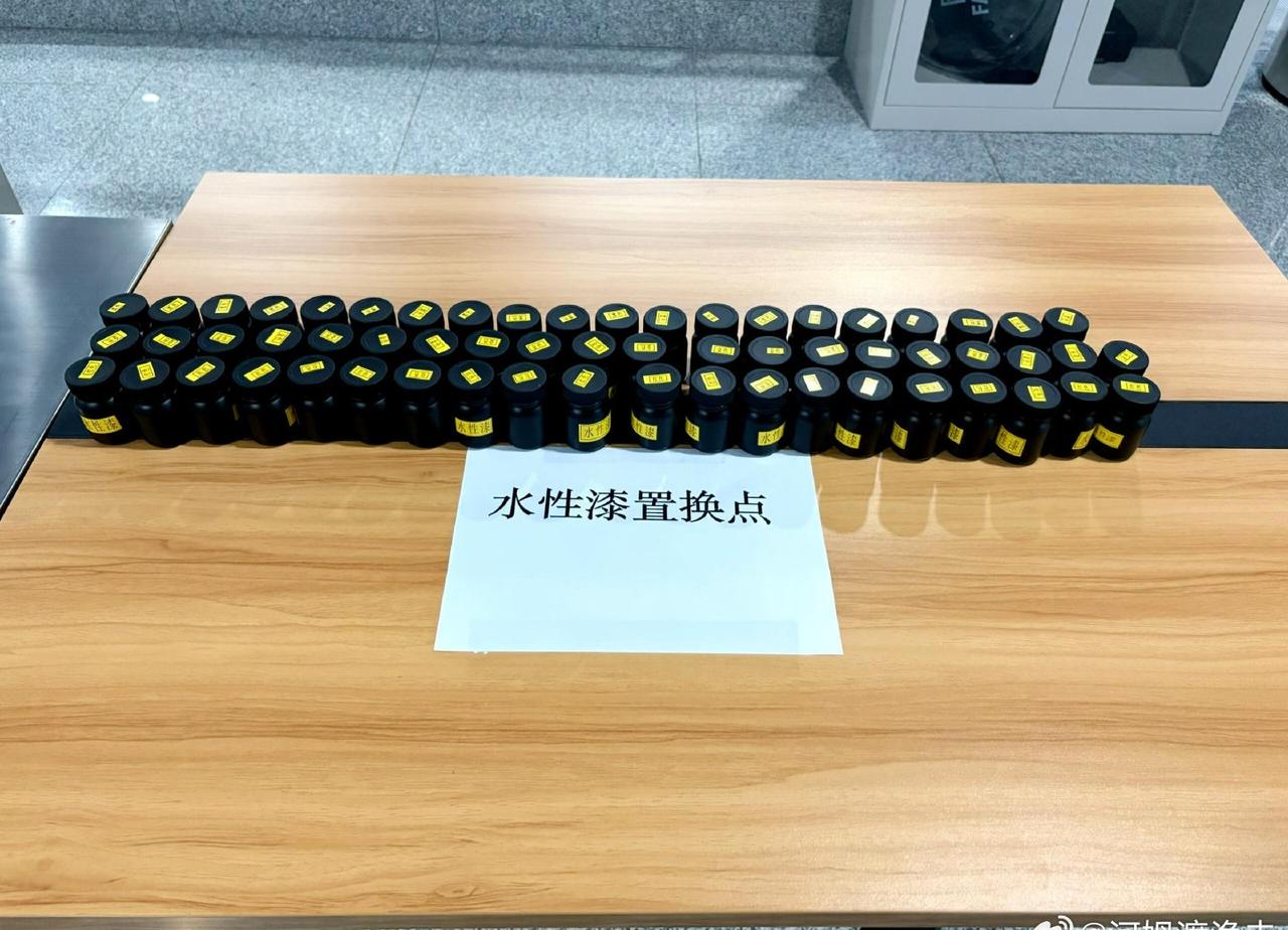 网友“Iris running to the hills”分享：
宁波清明节地铁