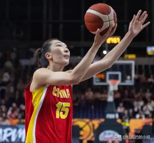 输给法国女篮不冤，韩旭杨舒予不高兴才正常。因为这场球把中国篮球的遮羞布扯得稀碎：