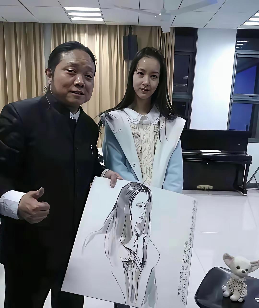 陈都灵上学的时候就已经非常漂亮了