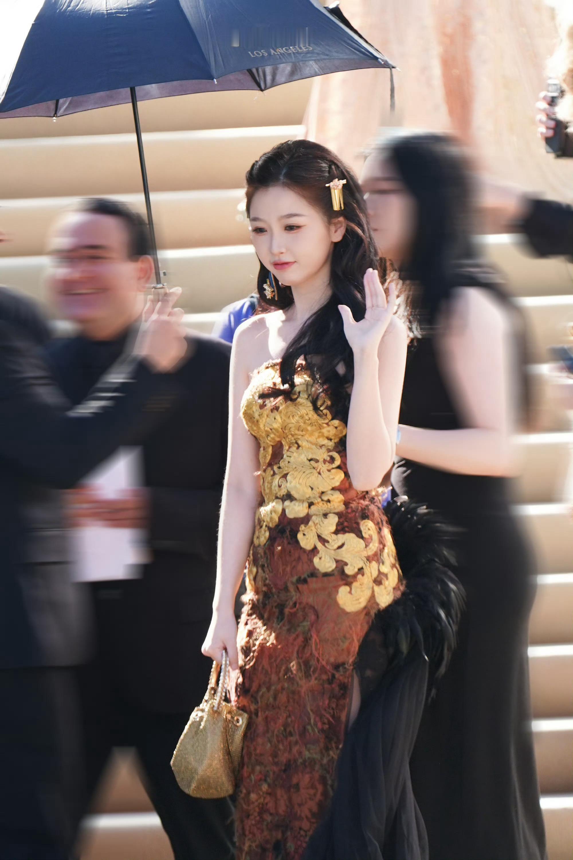 G社点名表扬的造型，VOGUE独家直接盖章认证了，含金量不言而喻东方美学在世界顶