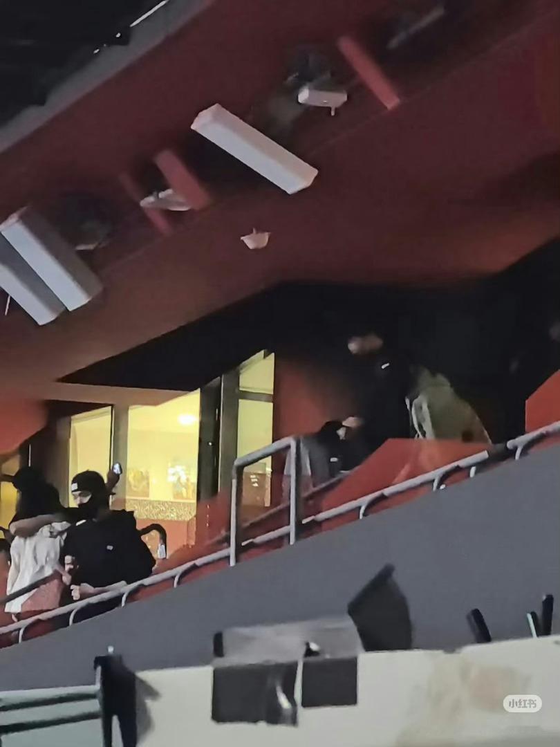 马嘉祺丁程鑫贺峻霖去了张杰演唱会 