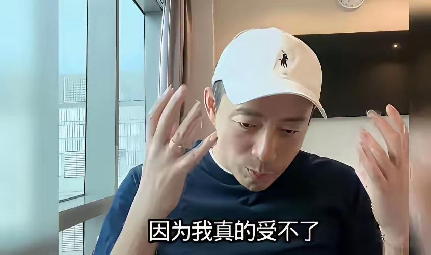 兰姐儿子直播公开说兰姐，
当众让母亲难堪，
尽显无担当与幼稚 ，
67岁的张兰一