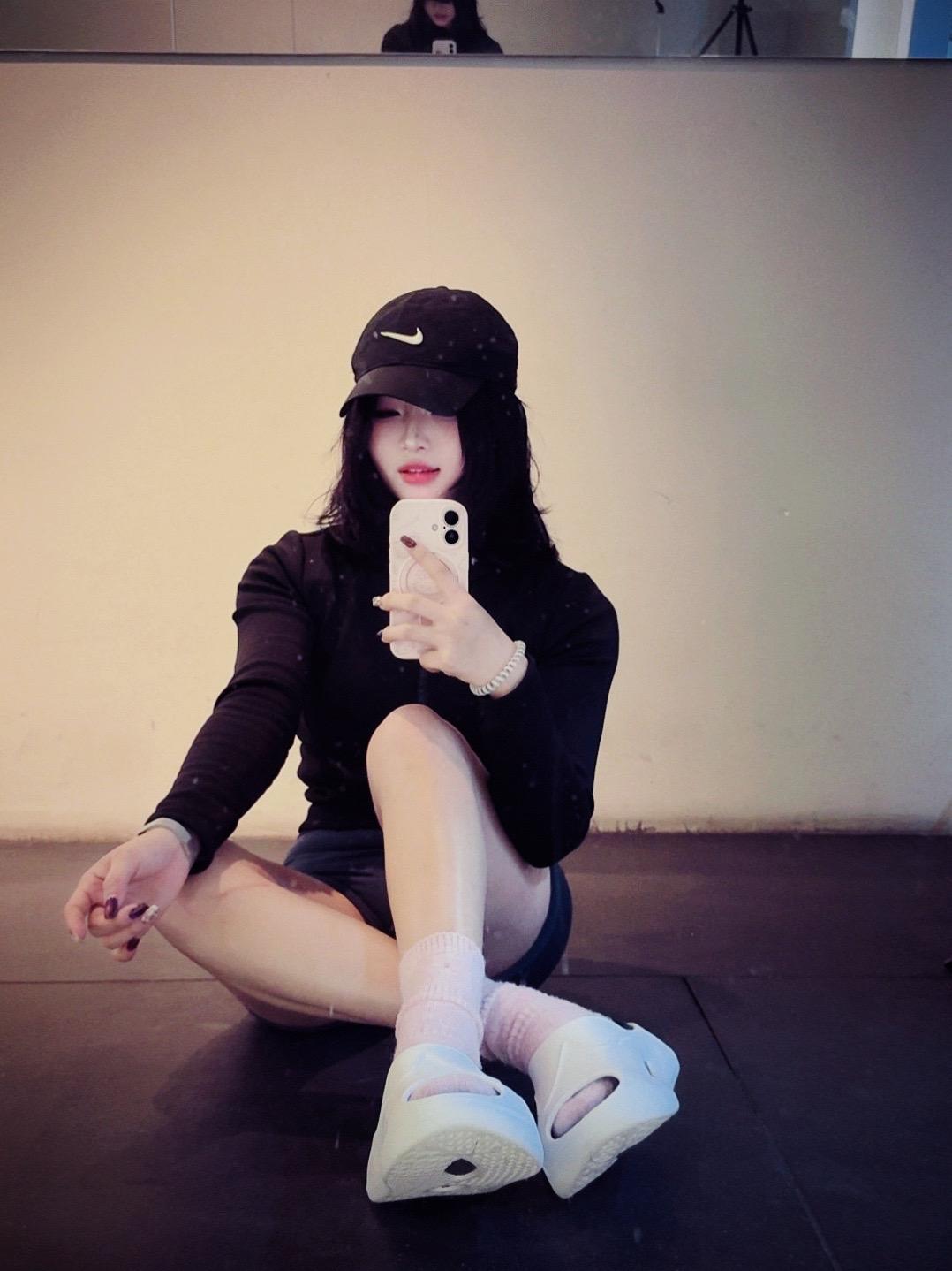 穿的就是s 码 调你怎么了