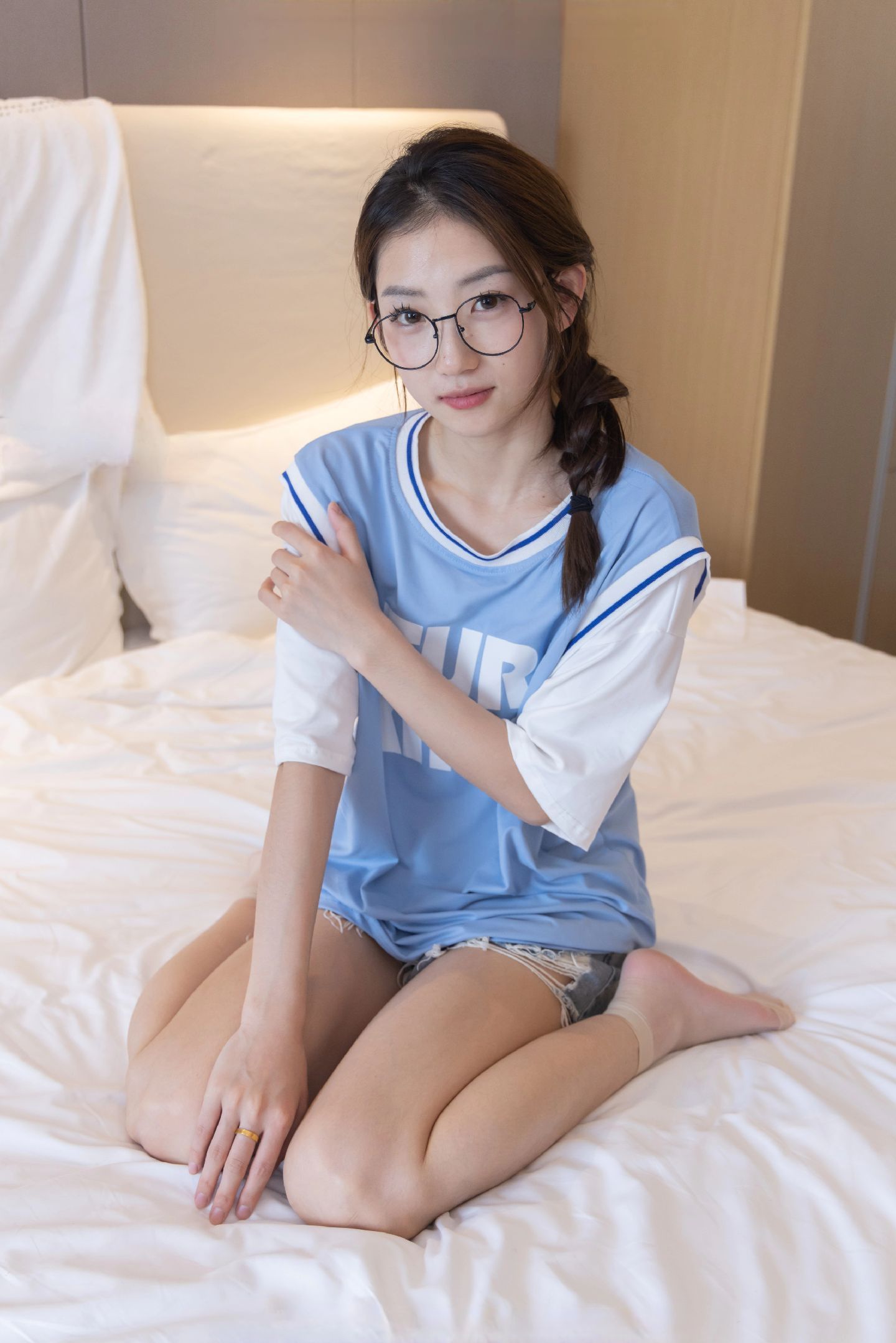 学长说没有近视也要戴眼镜的 ​​​