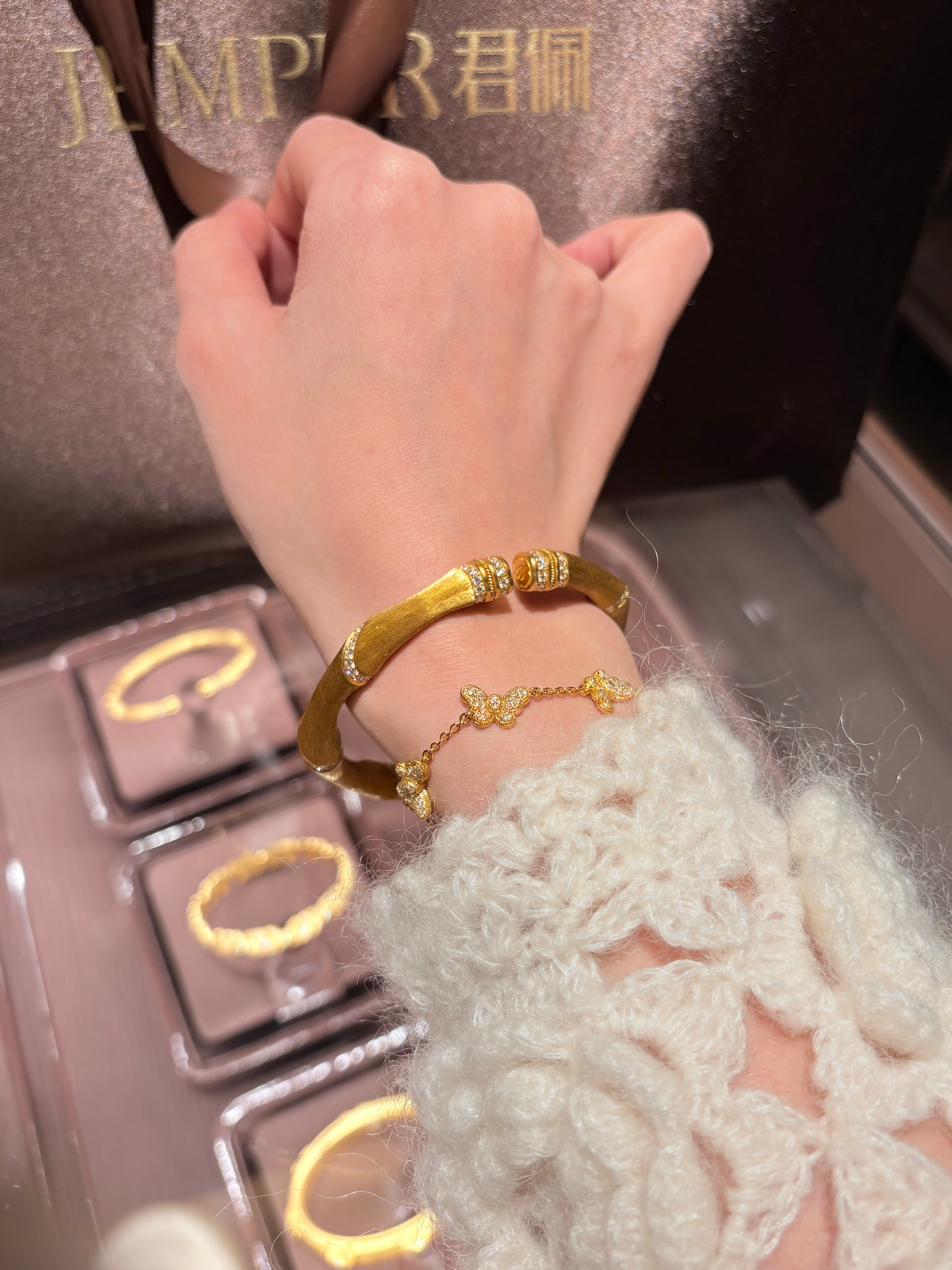 最近在上海过了个很开心的圣诞嗷嗷嗷华为MateX7华为影像年度影展登录上海