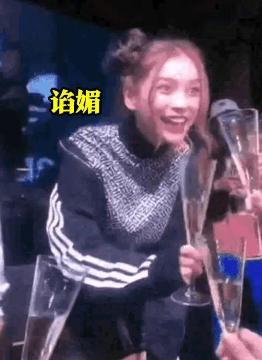 这就是baby杨颖离开黄晓明后的差距！
以前靠着黄晓明，有多到数不完的资源！现在