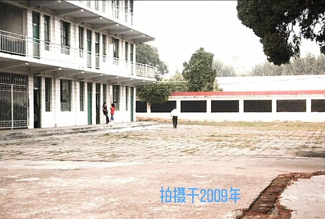 致我们再也回不去的学生时代