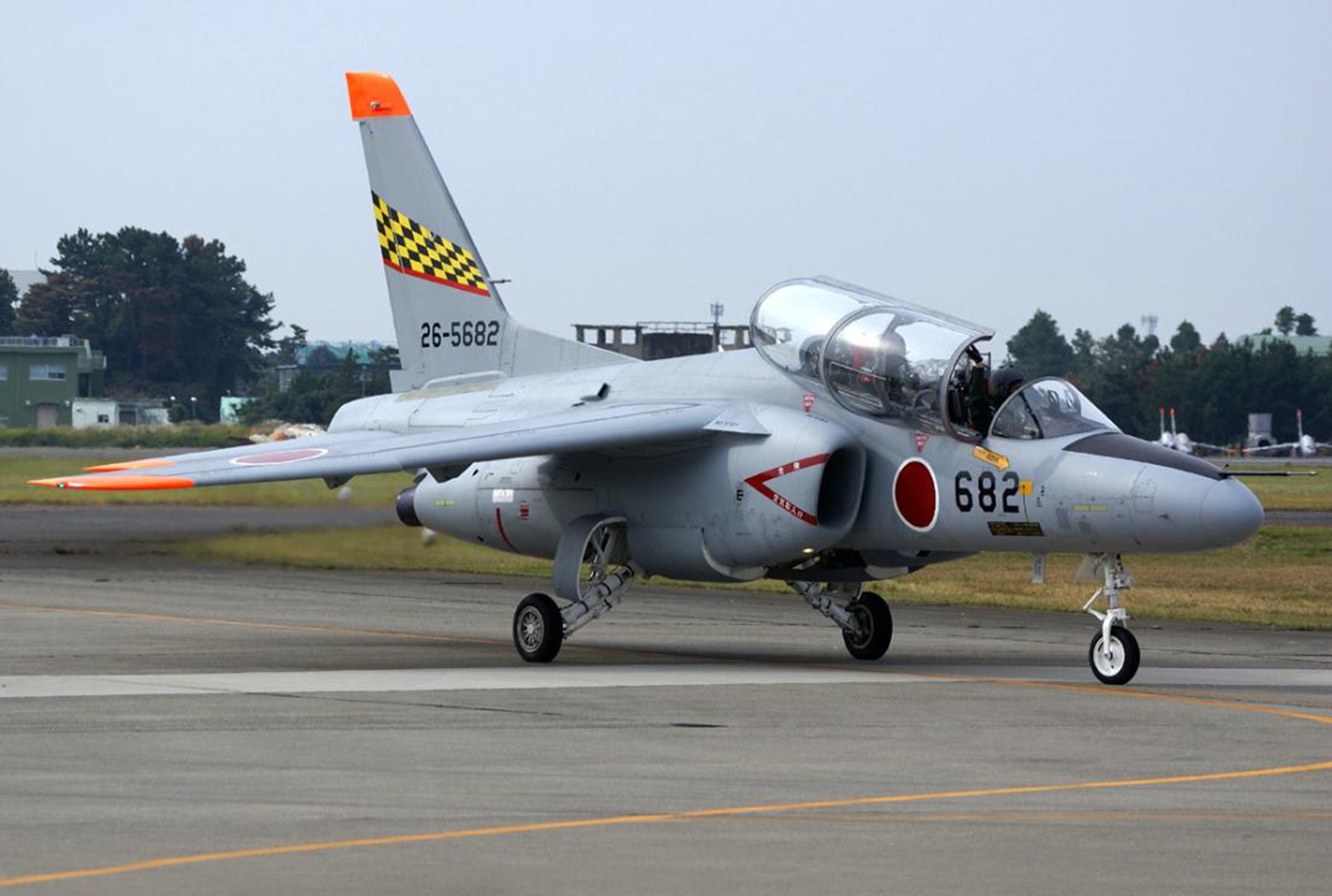 分享圖片：日本川崎重工T-4高級教練機 
