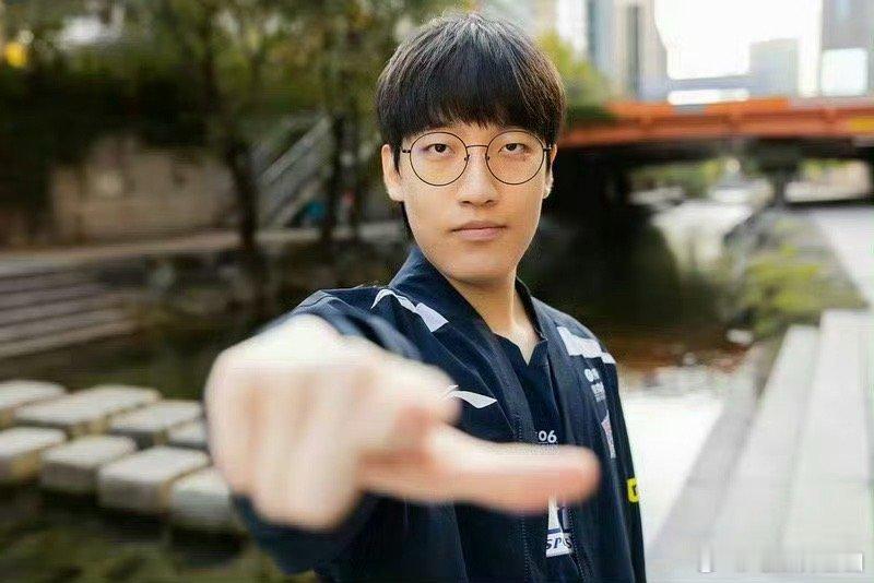 WBG训练赛很猛是真的，但打的是TES，没和NIP打过～Q：面对重回LPL赛场的
