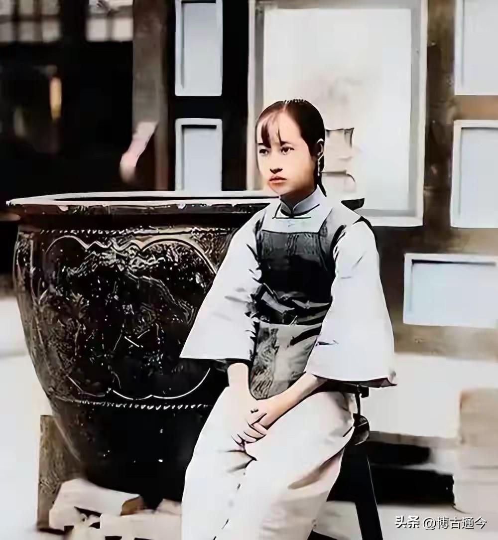 穷书生娶地主女儿，却被地主用丫头调包，多年后丫头成一品夫人

这则流传两百年的民