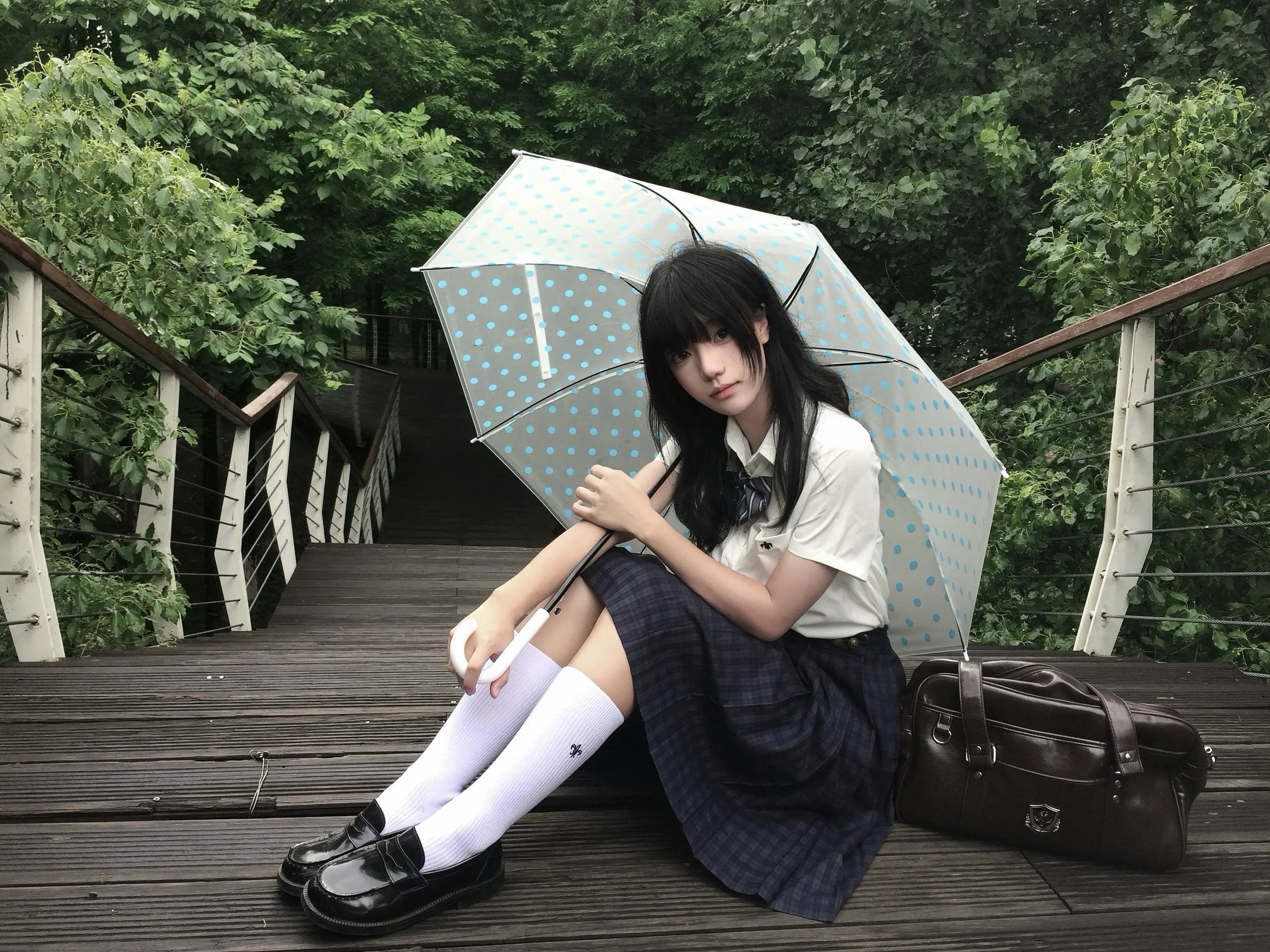 风掠过的时候 连回忆都轻了几分。