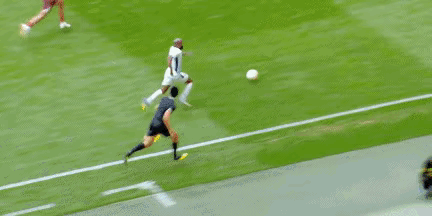 4月18日，陕西联合在主场迎战南通支云。不少人不明白，为何这个进球被改判无效后，