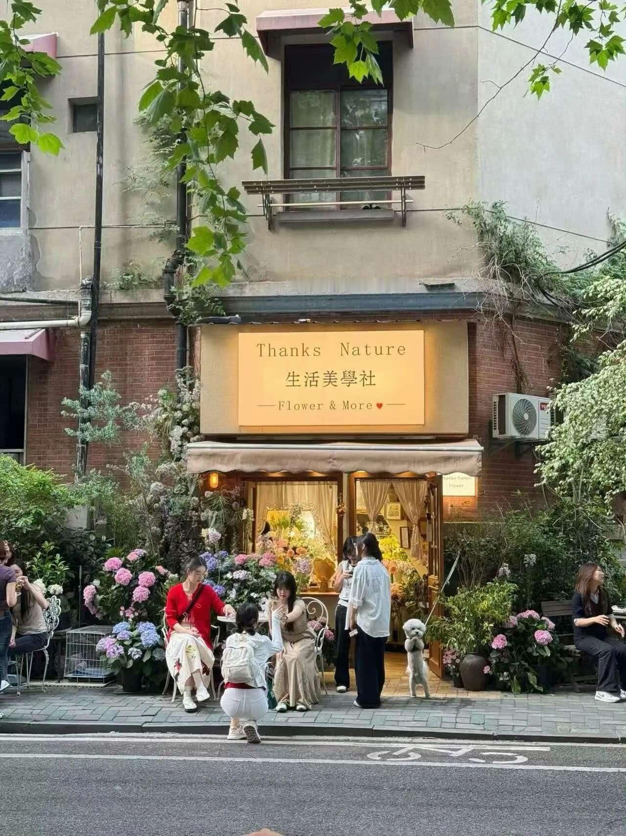 江岸“落地签”点位大公开，好看好拍！城市 “落地签”，是年轻人奔赴一座城的浪漫仪