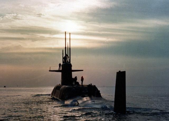 美国对中国威胁最大的是 70 艘核潜艇，依中国目前的军事实力，3 到 5 天拿下