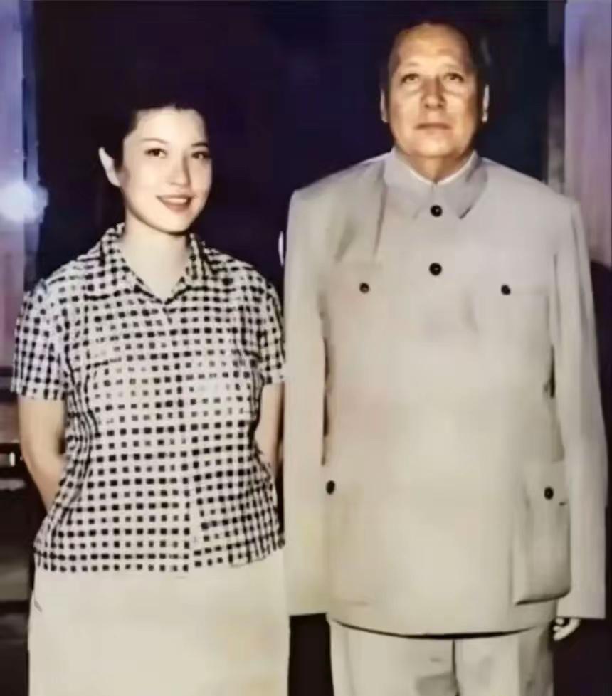 她是乔冠华的第一任妻子，毛主席夸她人才难得。可惜天妒英才，英年早逝，享年56岁，