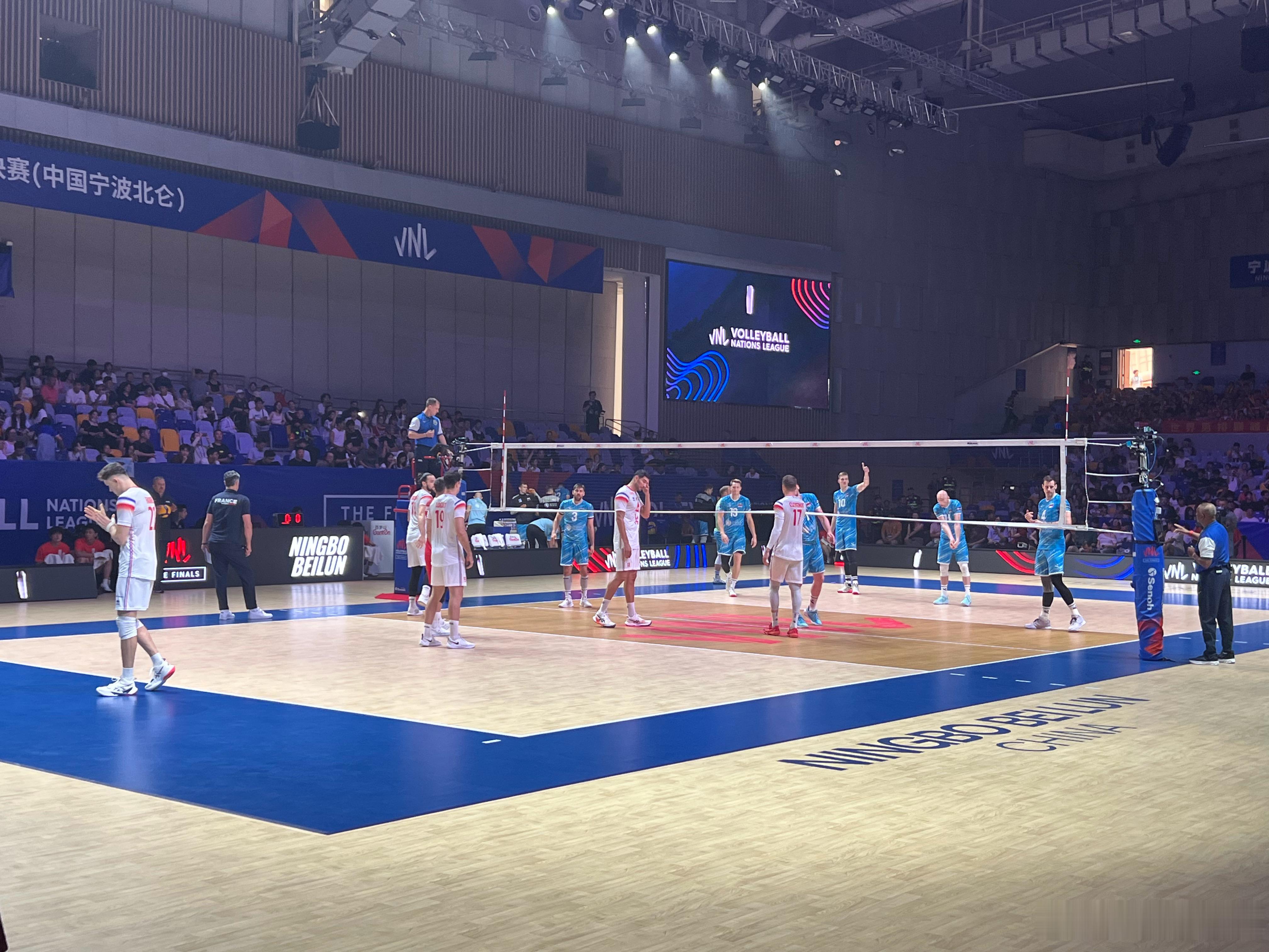 中国排球联盟[超话]  比赛开始咯🇫🇷法国🆚斯洛文尼亚男排vnl2025 