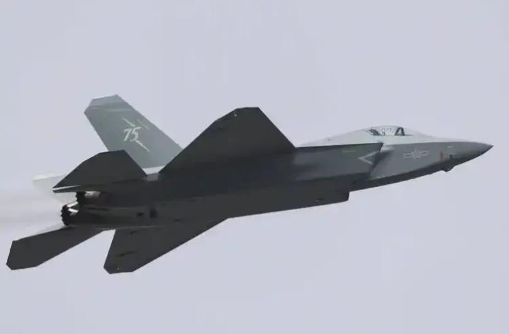 4月13日有巴媒曝120亿美元防务大单，歼-35出口巴基斯坦引热议。巴媒消息称中