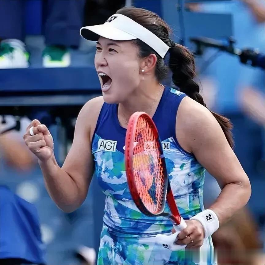 9月15日，WTA250大阪站女子单打1/4决赛，朱琳、王欣瑜双双晋级女单四强。