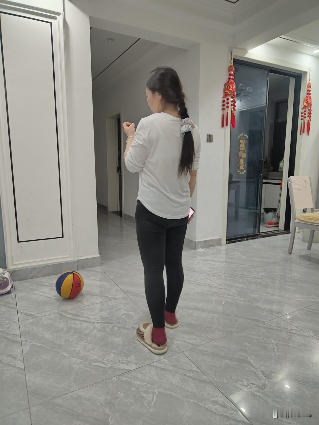 一男一女睡在一起一晚上什么事都没有发生，说明了什么？
说明他俩是夫妻。
 
这个