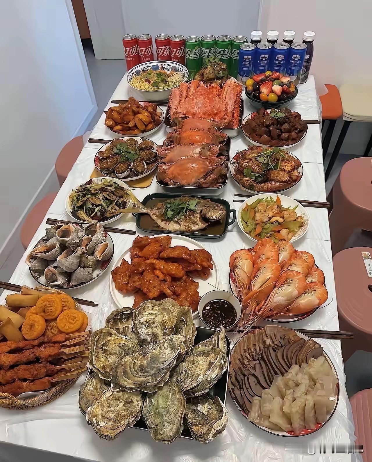 请恕我见识少[捂脸]
这一桌有几盘算得上是“硬菜”？