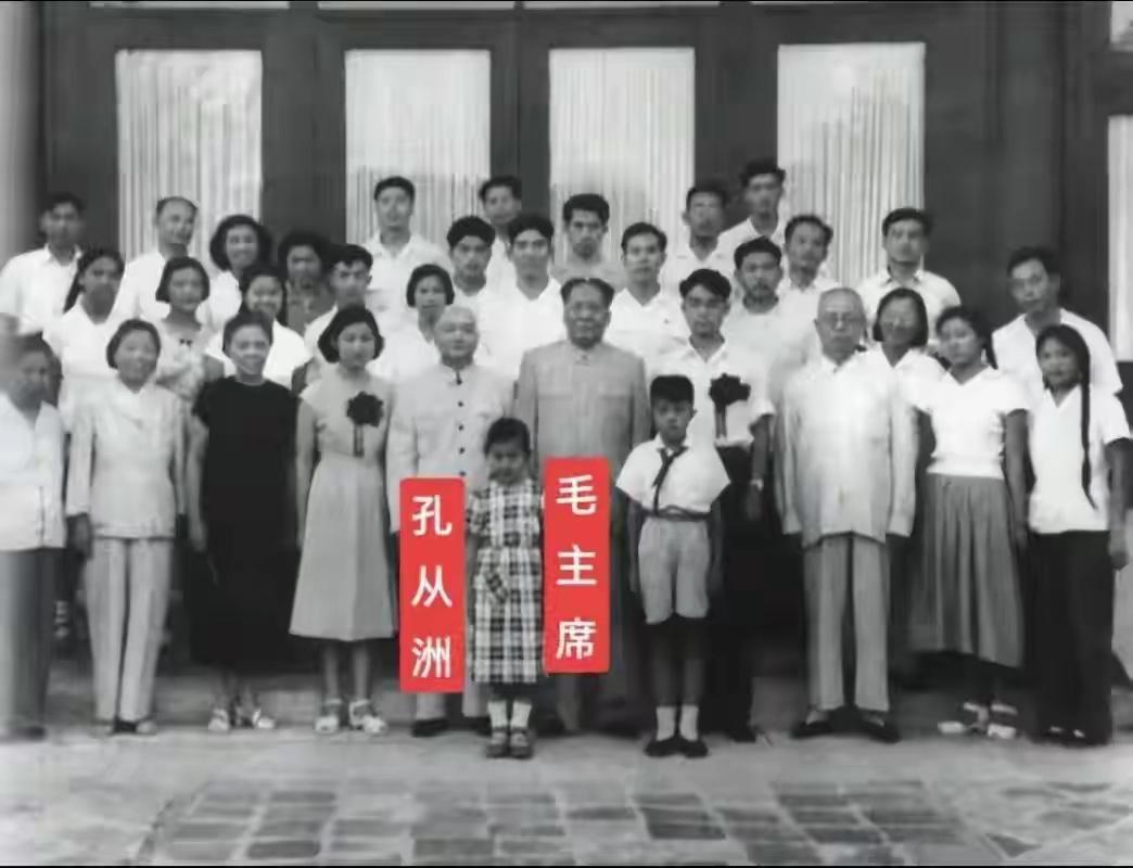 他是开国中将，毛主席亲家，1936年参与西安事变，1946年率部起义加入解放军￼
