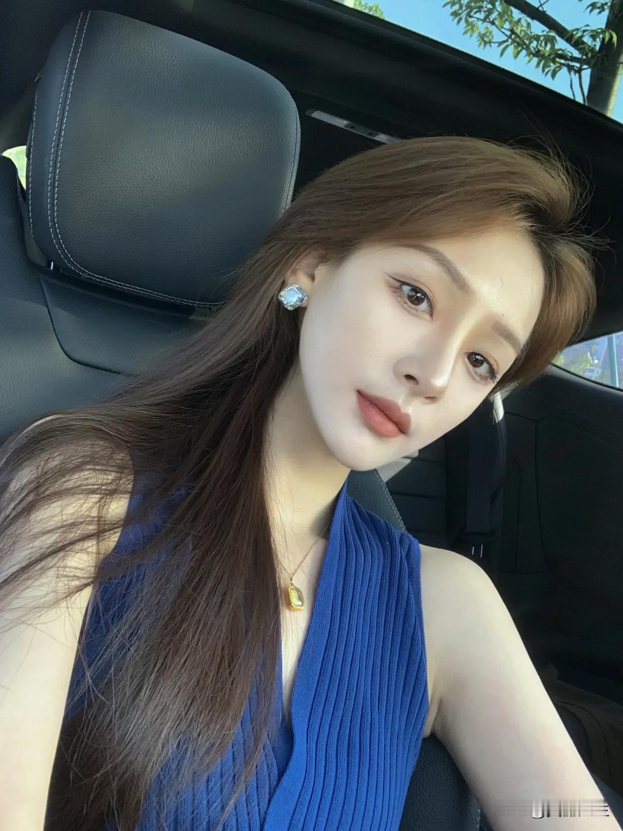 有家回，有饭吃，有人等……看似简单的几个字，其中不知道要付出多少的努力！人生不易