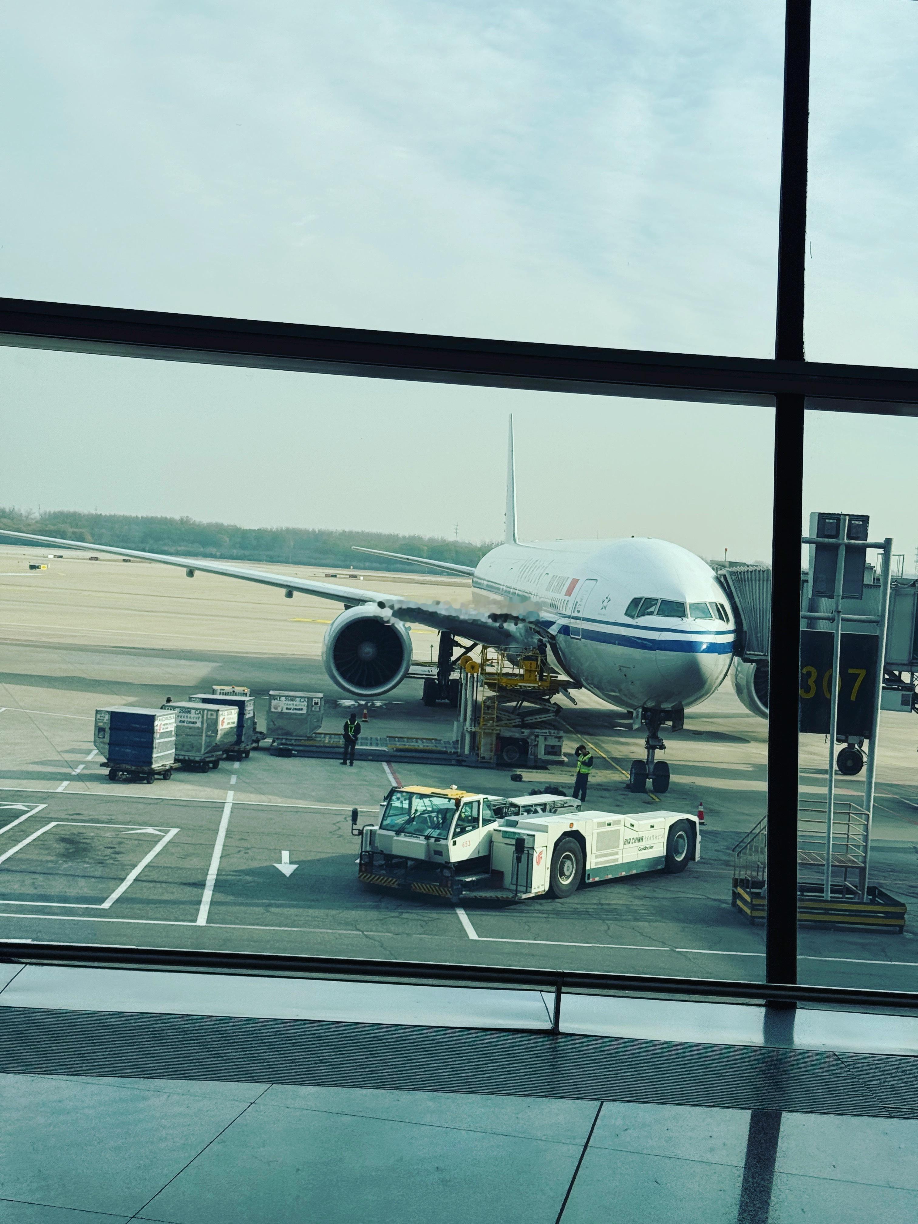 落地北京，新的一天开始啦✌️下午燃油巴适美系车聚见🍻  