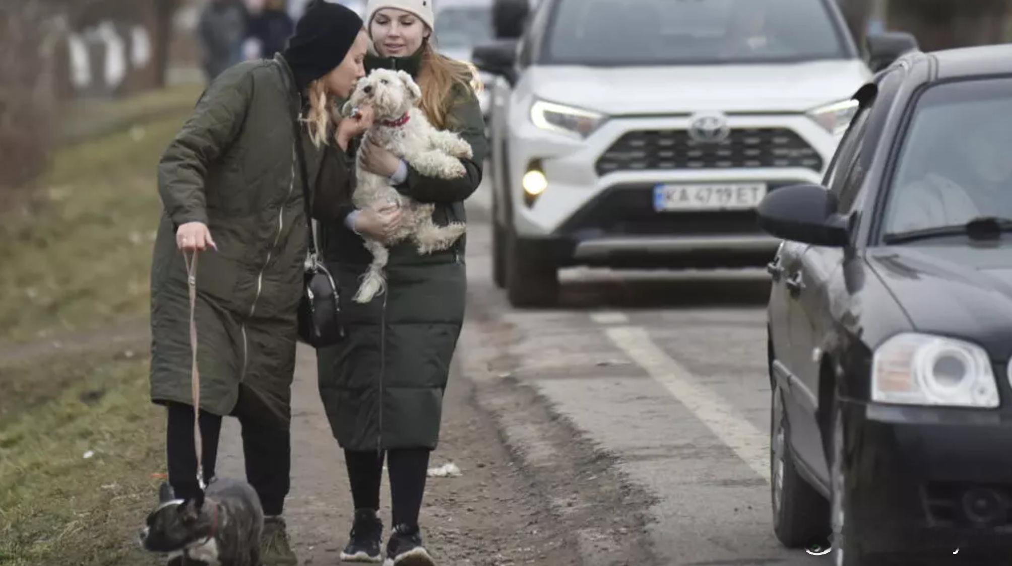 顿巴斯成“和平门槛” 俄称源自特朗普与普京的“阿拉斯加共识”海外新鲜事俄乌局势 